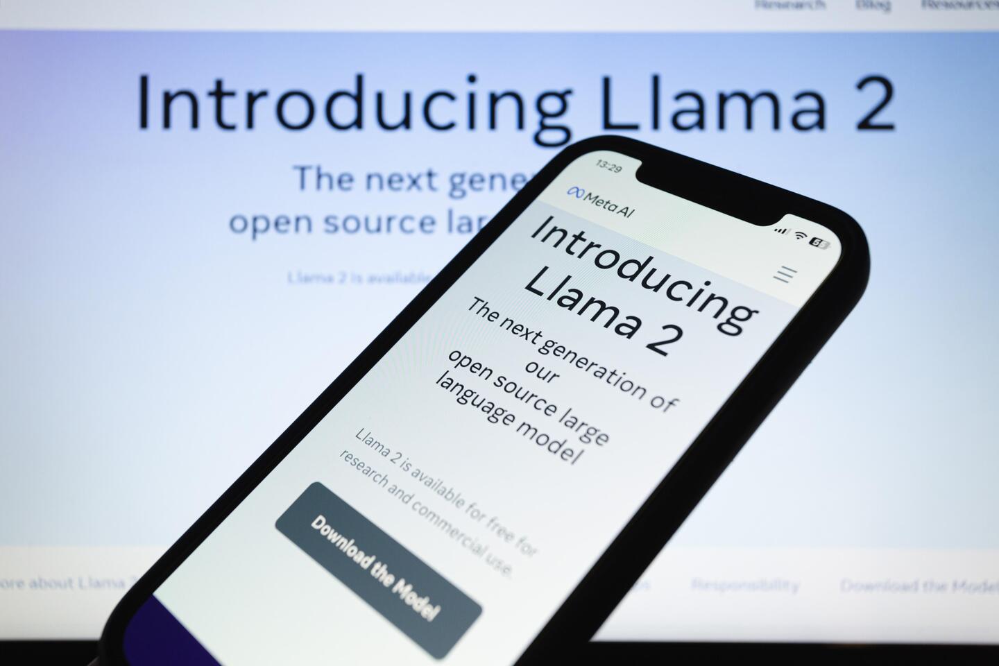 Meta Luncurkan Model AI Terbaru "LLaMA 2", Gratis Namun Powerful ...